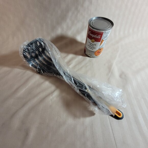 Tupperware Potato Masher - Picture 2 of 4